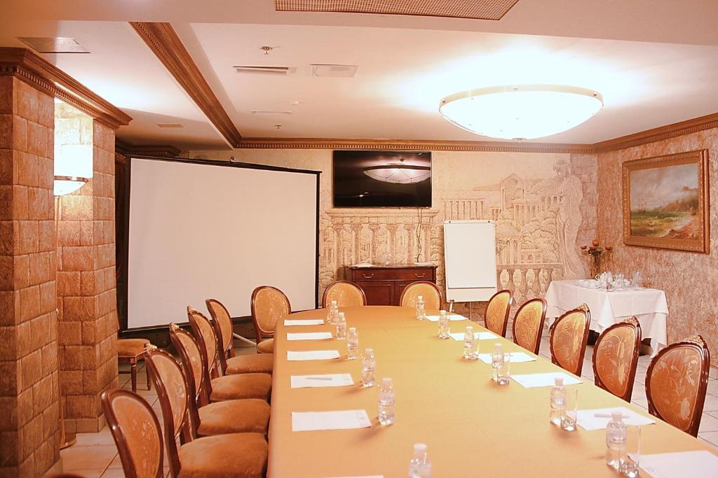 Optima Collection Podil Plaza Hotel Kiev Eksteriør billede