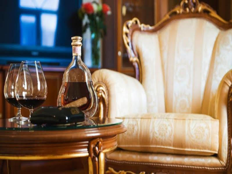 Optima Collection Podil Plaza Hotel Kiev Eksteriør billede