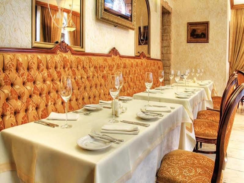 Optima Collection Podil Plaza Hotel Kiev Eksteriør billede
